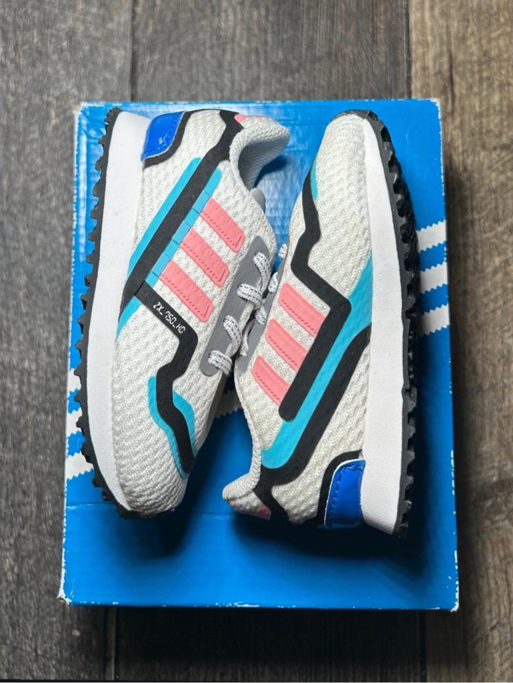 Adidas Zx 750 HD EL I “Glow Pink” Size 5k